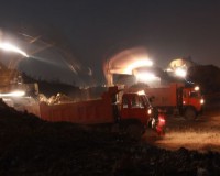 地基处理工程施工夜景